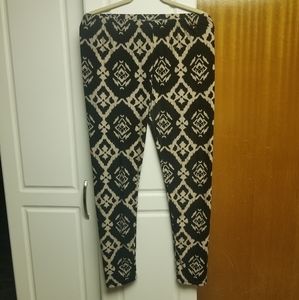 🍭Soft patterned leggings